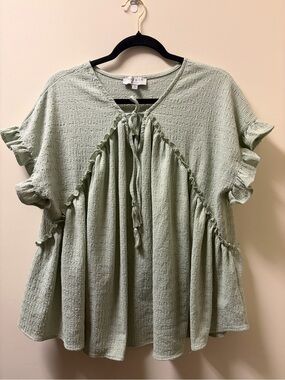 Hayden Los Angeles Sage Green Textured Ruffle Tie-Front Blouse – Size M